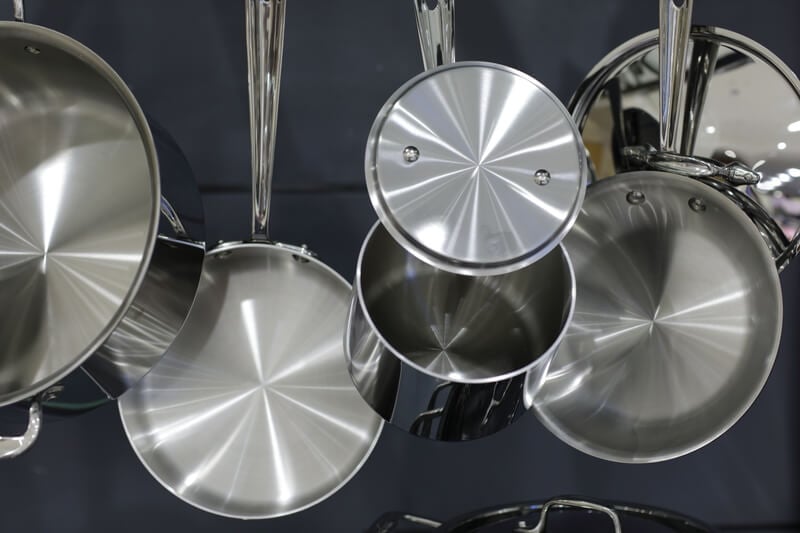 What’s The Deal On Stainless Steel? A Short History & The Best Type For Your Kitchen