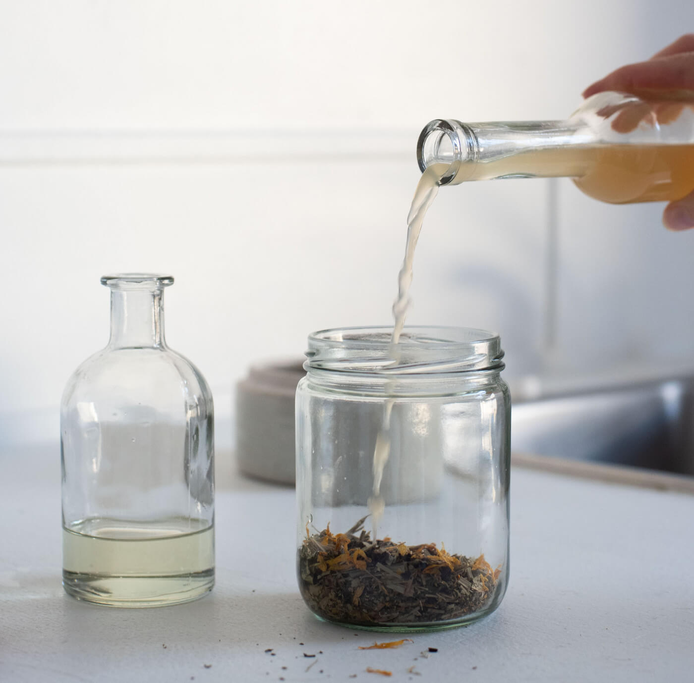 How To Make An Oxymel: Herb infused vinegar and honey