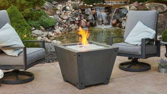 Complete Guide To Choosing and Setting Up a Backyard Fire Pit or Table –  The Better Backyard