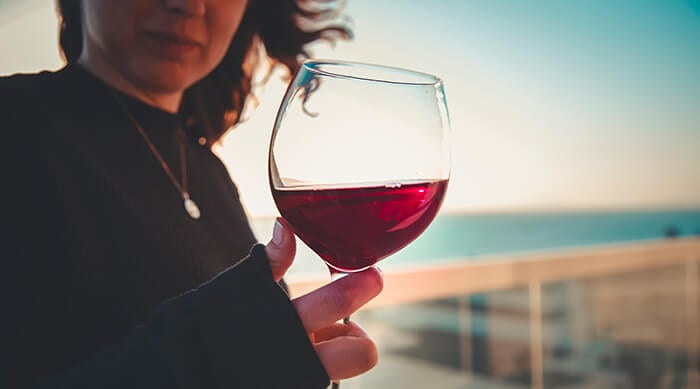 Carbs in Red Wine: Low Carb and Keto Guide