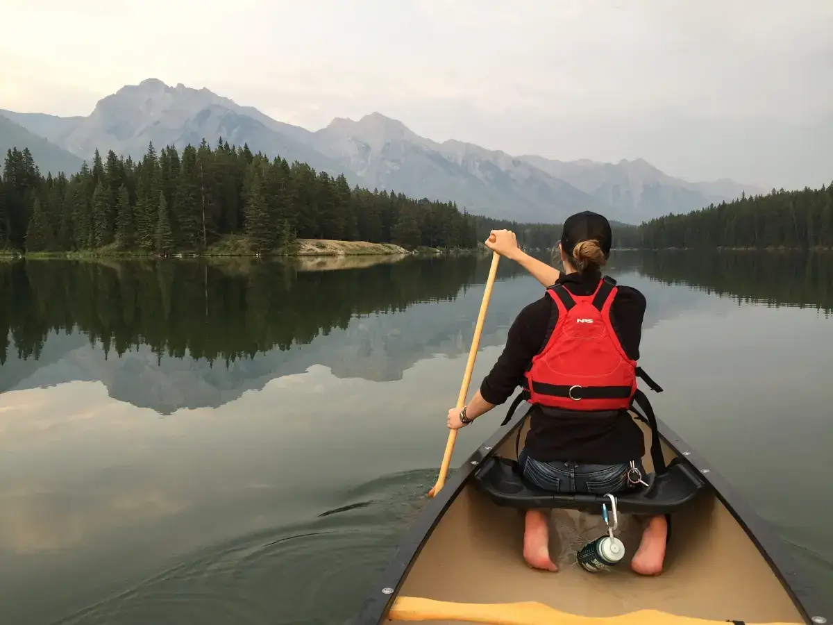 Canoe vs Kayak | Which is Better for You?