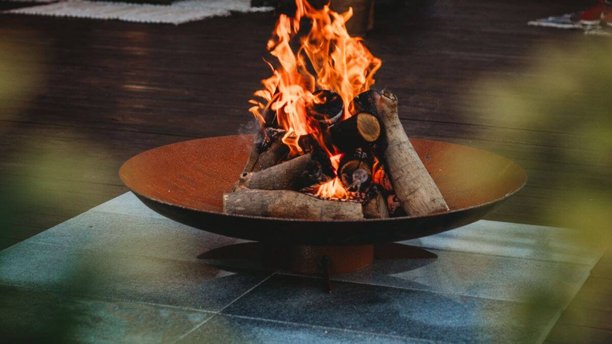The 5 Best Fire Pits Under £300