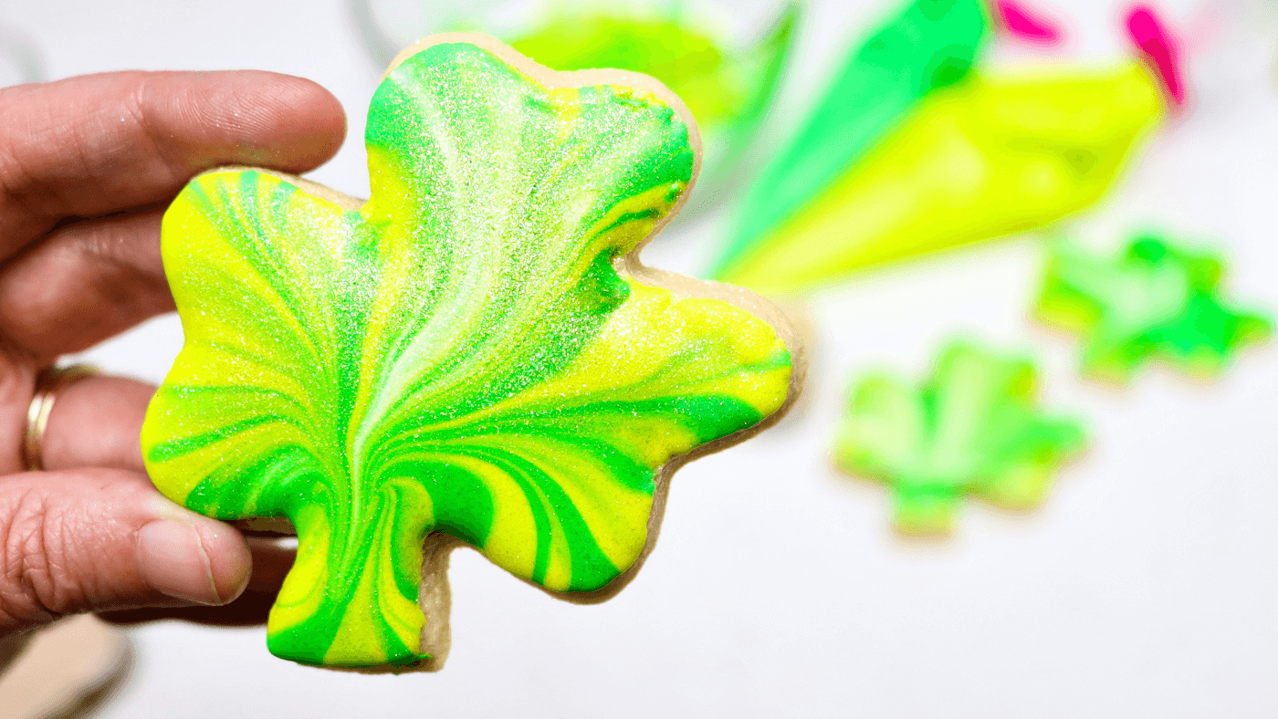 How To Make Marbled Cookies With Royal Icing