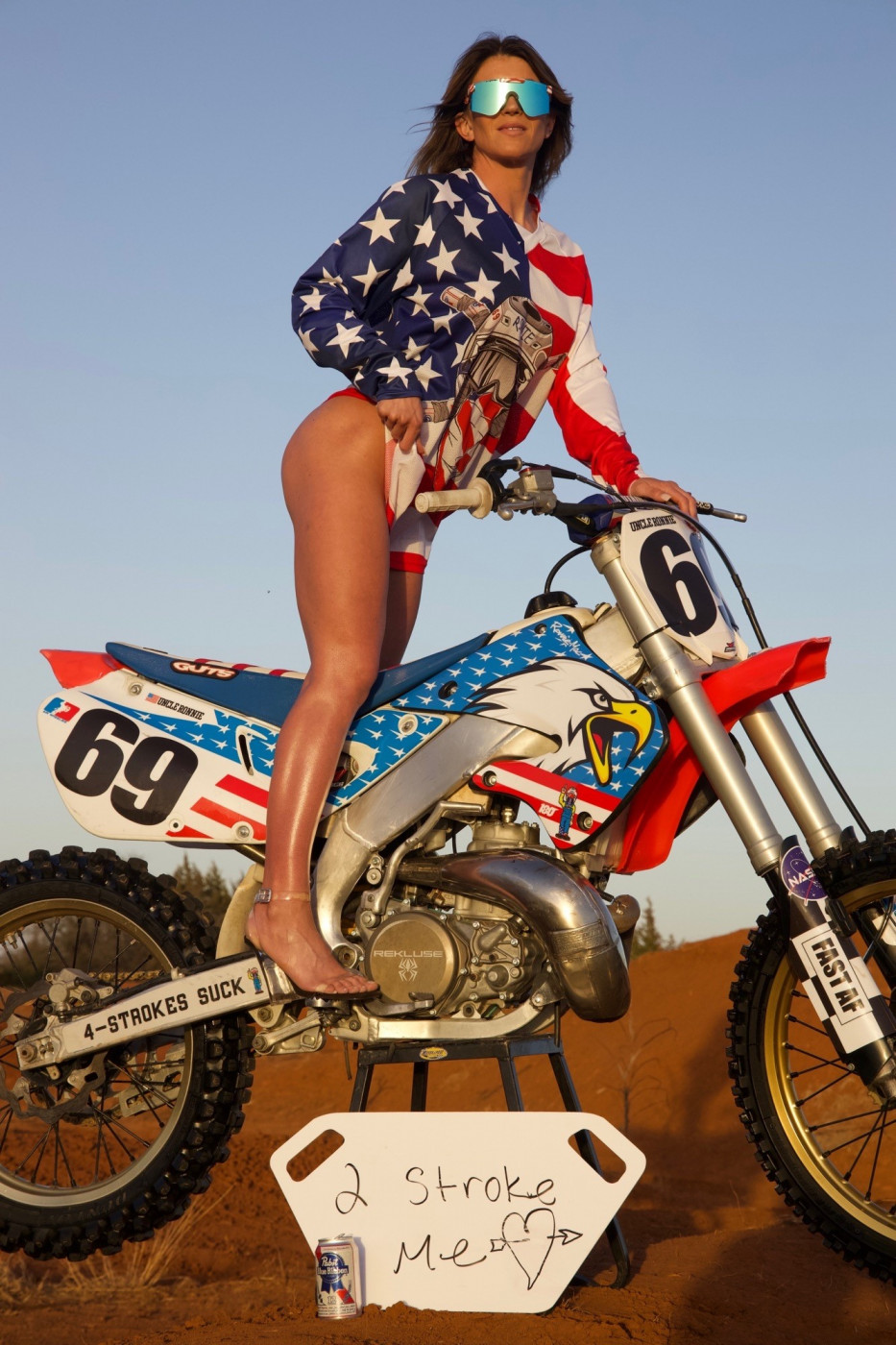 What new merchandise and products are coming to ronniemac69.com