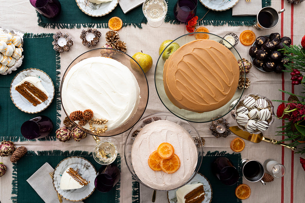 How to Set the Thanksgiving Table with Caroline’s Cake