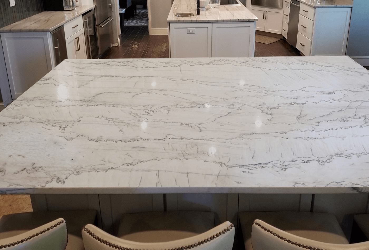 Macaubas Calacatta Quartzite; Tips to Have it at Your Home