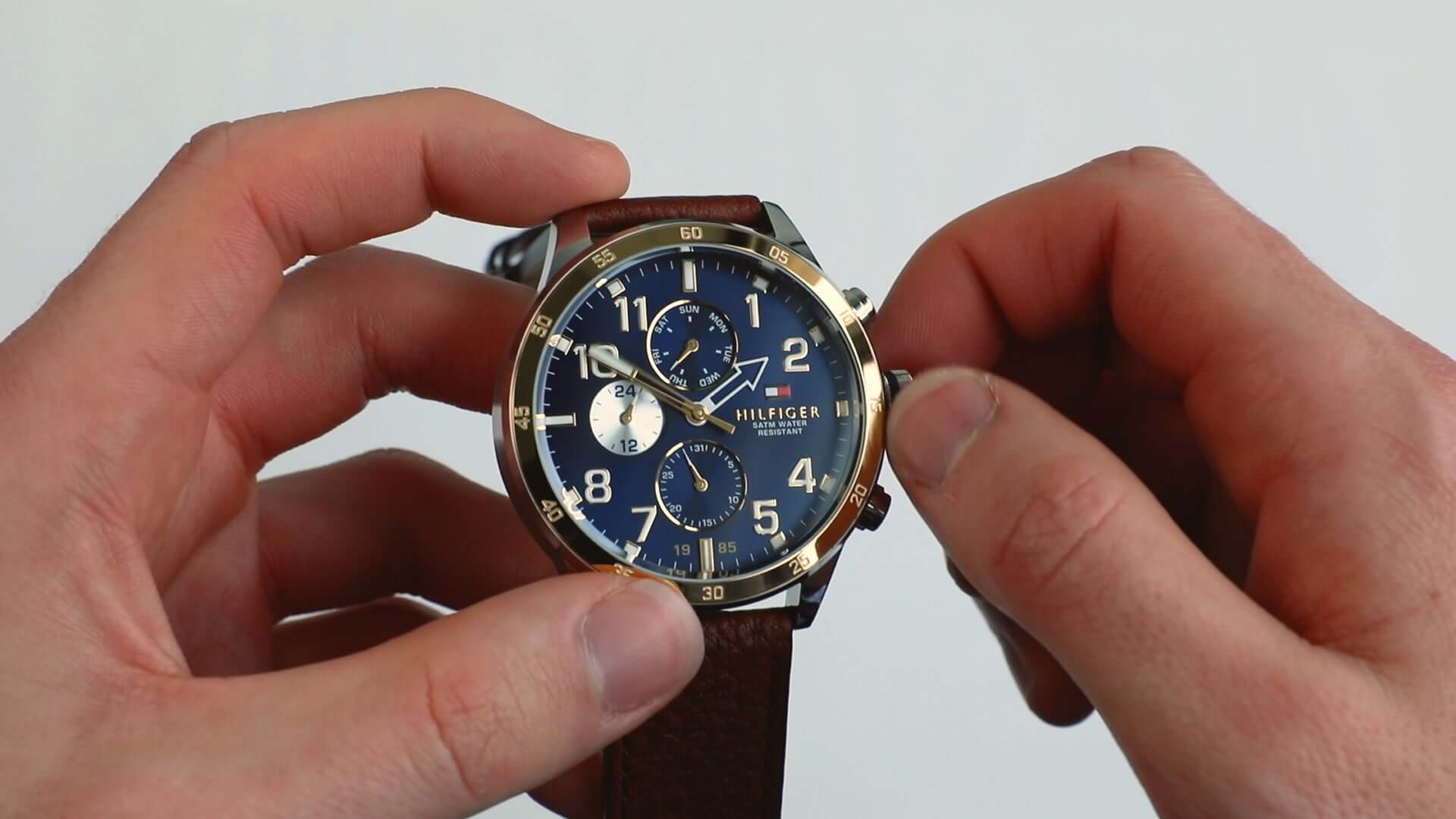 koper Belonend Houden How To Change The Time On A Tommy Hilfiger Watch | Watch Depot