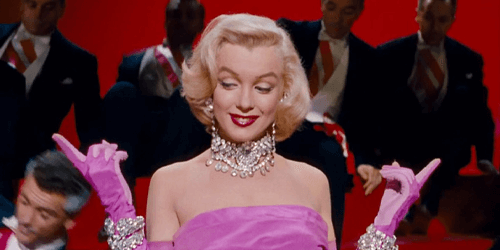 benefits of lab-grown diamonds - Marilyn Monroe wearing diamonds