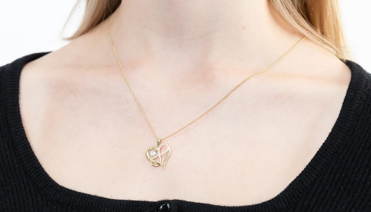 A guide to infinity necklace meanings - heart