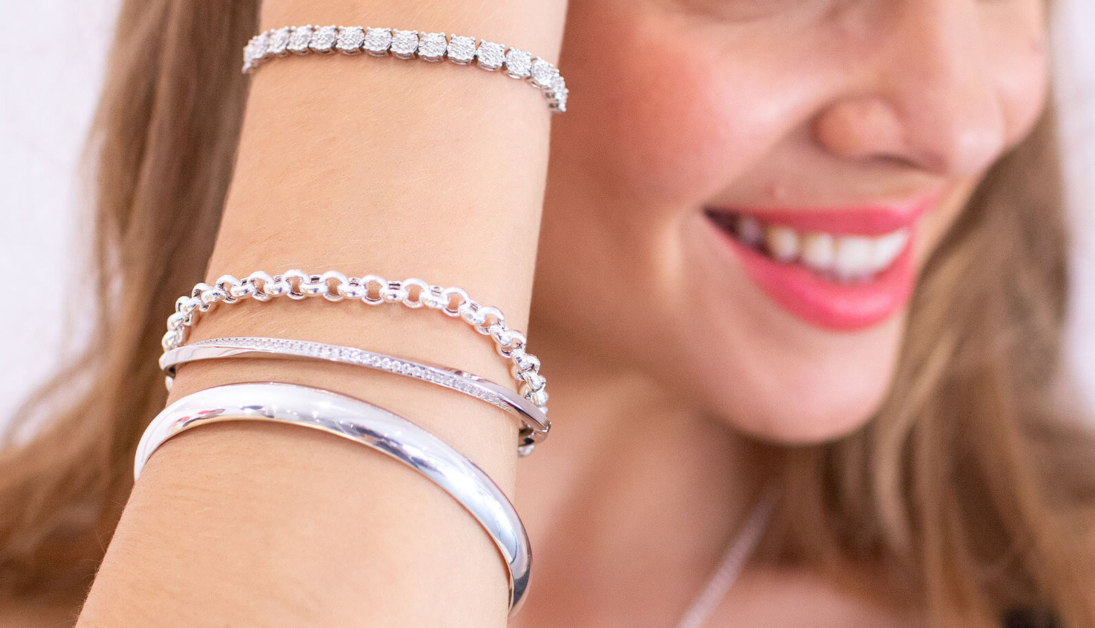 Layering & Stacking Jewellery | Bracelets 