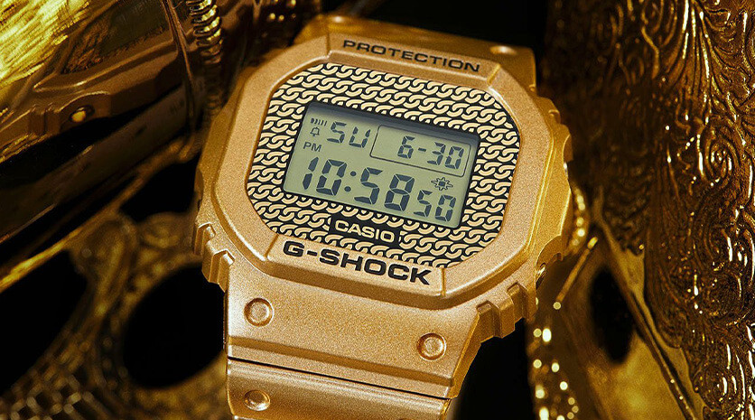 Step Up Your Street Style Game With The New G-Shock DWE5600HG-1 Gold Chain Watch | Overview