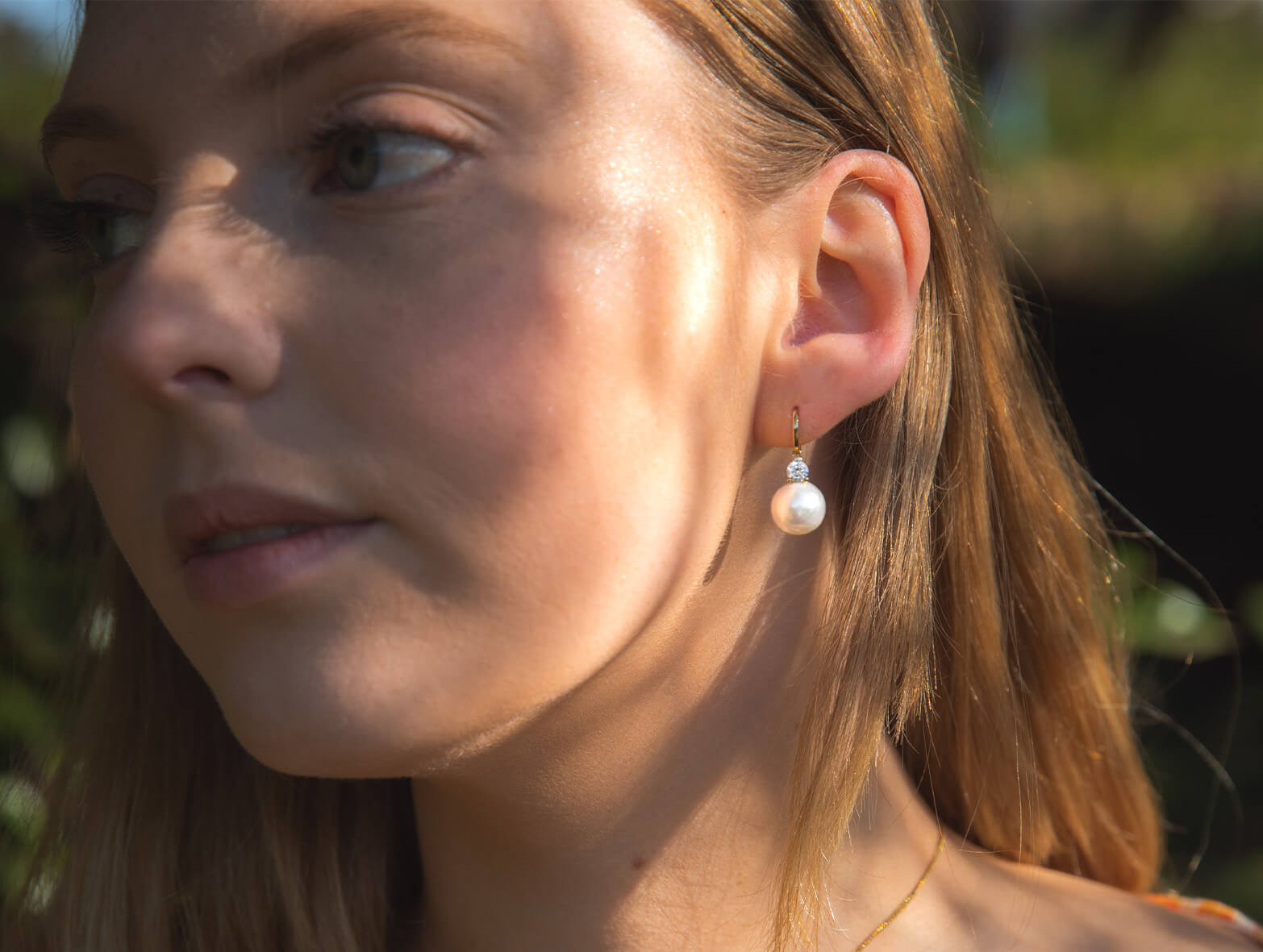 A Guide On How To Wear Pearls | Freshwater Pearl Earrings