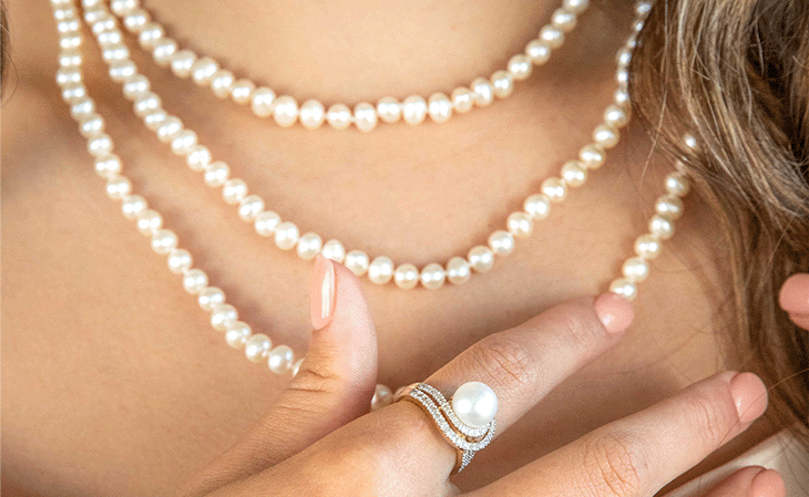 Lots Of Pearl Jewellery | A Guide To The Perfect Wimbledon Outfits: A Jewellery Focus 