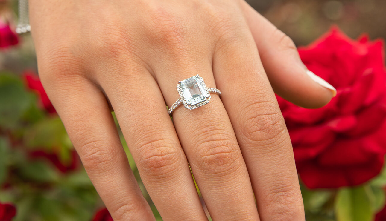 A roundup of our best aquamarine engagement ring s
