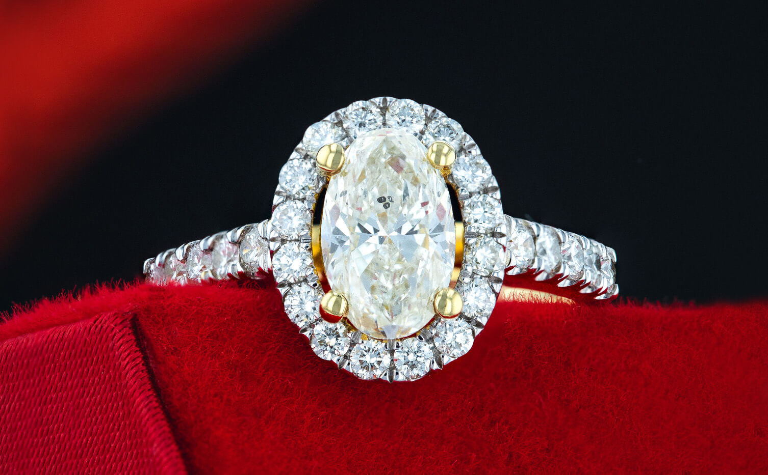 Celebrities With Yellow Diamond Engagement Rings | Overview