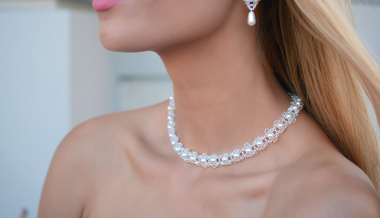 A Guide to Formal Event Jewellery: Pearl Necklace